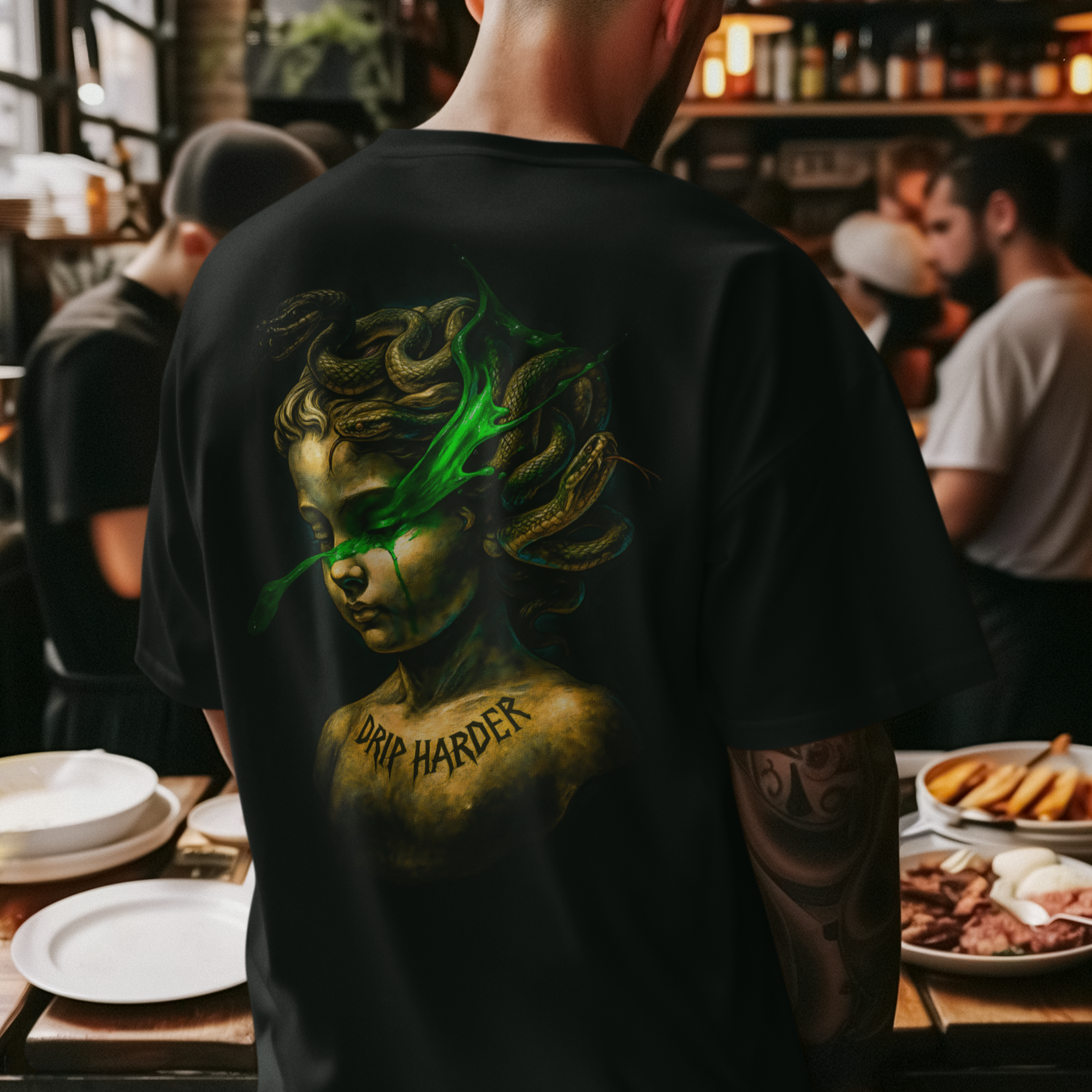 „Drip Harder Medusa“ Oversized Shirt